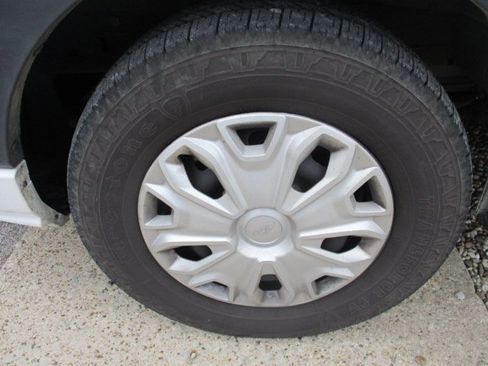 Used 2023 Ford Transit 350 XLT image 26