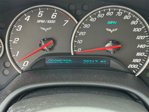 Used 2005 Chevrolet Corvette Coupe w/ Preferred Equipment Group image 25