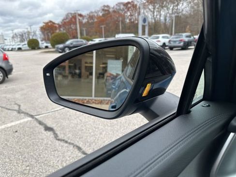 New 2026 Volkswagen Tiguan SE R-Line image 16