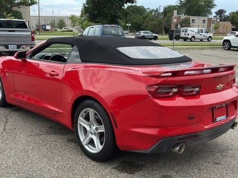 Used 2019 Chevrolet Camaro LT image 4