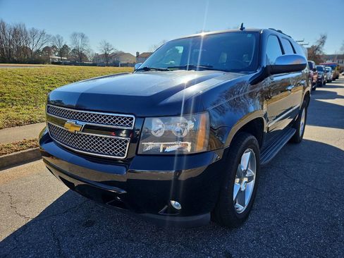 Used 2011 Chevrolet Tahoe LTZ image 3