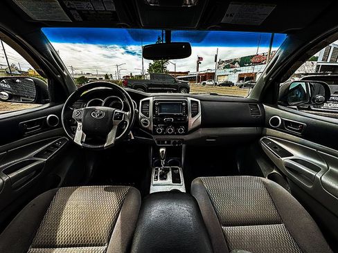 Used 2015 Toyota Tacoma 4x4 Double Cab image 23