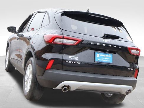 New 2026 Ford Escape Active w/ Cold Weather Package AWD/4WD image 3