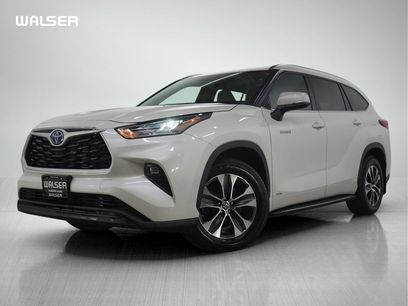Used 2021 Toyota Highlander XLE