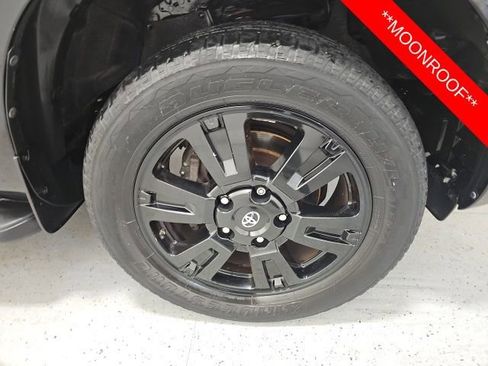 Used 2018 Toyota Sequoia TRD Sport AWD/4WD image 8