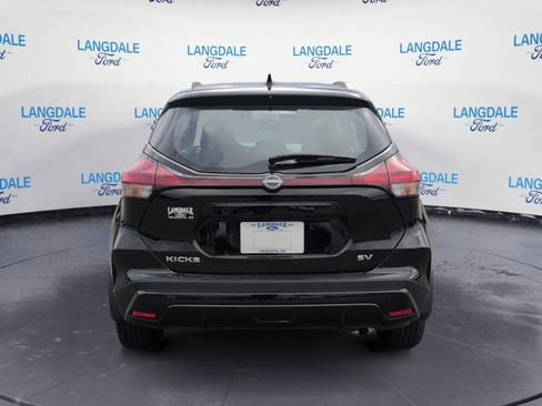 Used 2023 Nissan Kicks SV image 8