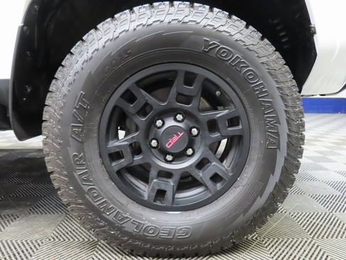 Used 2021 Toyota 4Runner Venture image 8