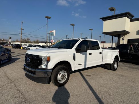 Used 2022 Ford F350 XL image 2