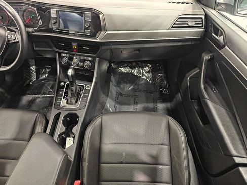 Used 2021 Volkswagen Jetta SE FWD image 27