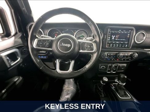 Used 2021 Jeep Wrangler Unlimited Sahara w/ Cold Weather Group AWD/4WD image 11