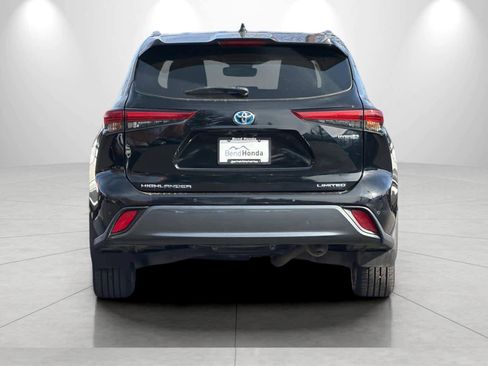 Used 2023 Toyota Highlander Limited image 7