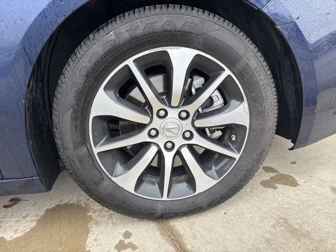 Used 2017 Acura TLX w/ Technology Package image 11