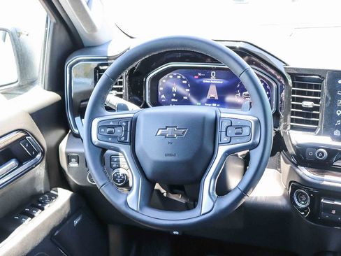 Used 2026 Chevrolet Silverado 1500 LT Trail Boss w/ Safety Package AWD/4WD image 15