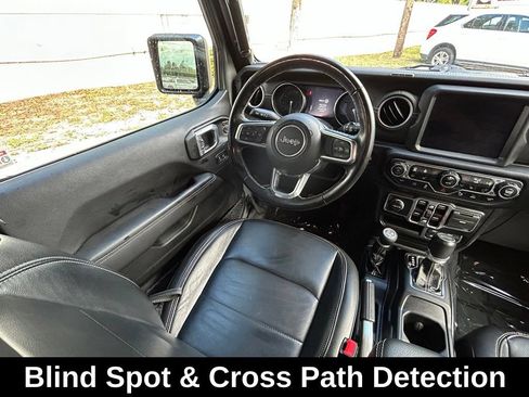 Used 2022 Jeep Wrangler Unlimited Sahara w/ Cold Weather Group AWD/4WD image 9