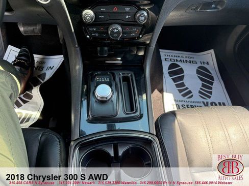 Used 2018 Chrysler 300 S AWD/4WD image 20