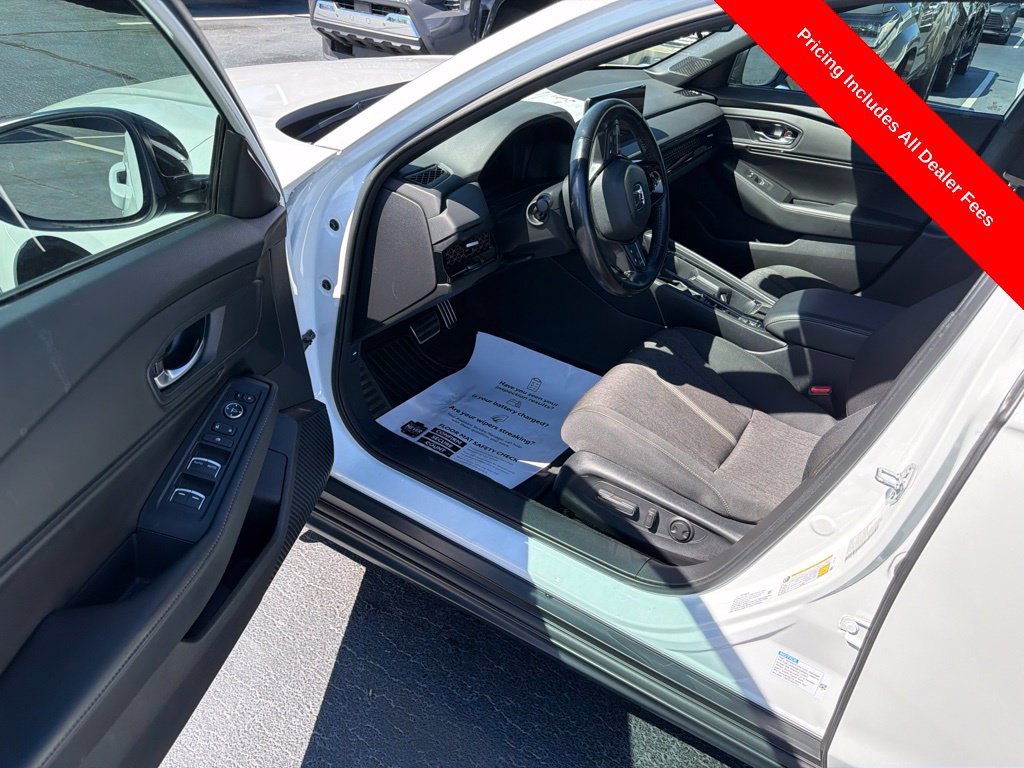 Used 2024 Honda Accord Sport image 4