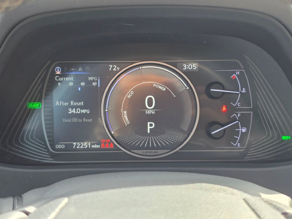 Used 2020 Lexus UX 250h w/ Premium Package AWD/4WD image 22