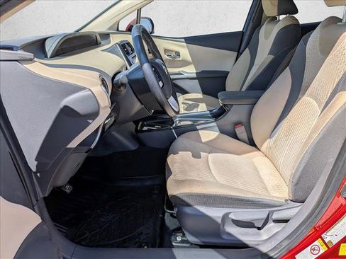Used 2016 Toyota Prius Three image 17