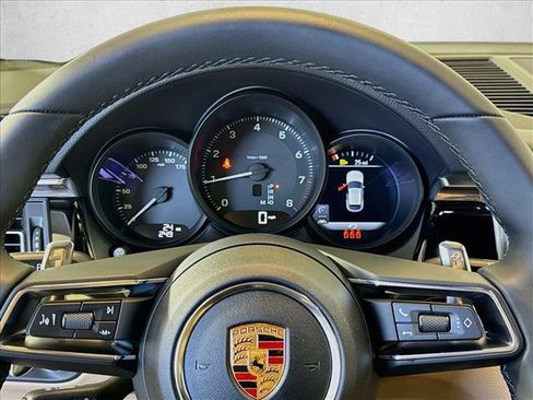 Used 2026 Porsche Macan AWD/4WD image 14