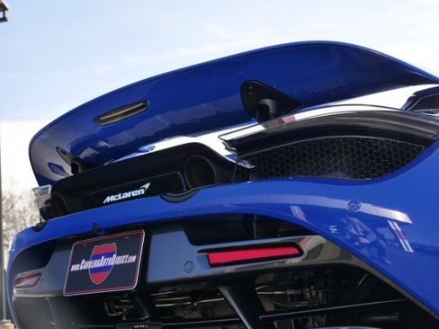 Used 2020 McLaren 720S Performance image 16