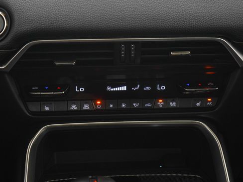 Certified 2024 MAZDA CX-90 Plug-In Hybrid w/ Premium Pkg AWD/4WD image 20