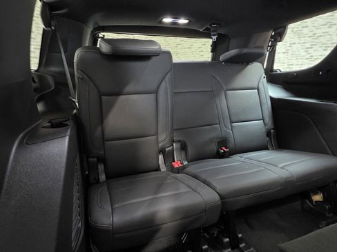 Used 2023 Chevrolet Tahoe Z71 w/ Luxury Package image 17