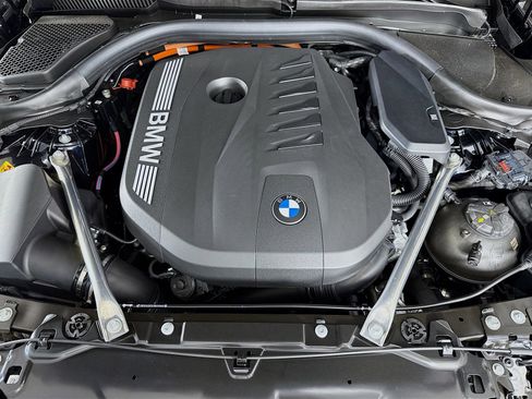 New 2026 BMW 550e xDrive AWD/4WD image 32