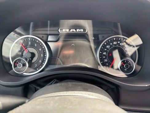 New 2026 RAM 1500 Laramie AWD/4WD image 15