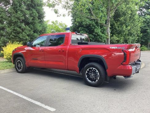 Certified 2025 Toyota Tundra SR5 w/ TRD Off-Road Package AWD/4WD image 10
