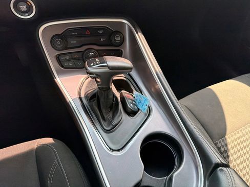 Used 2019 Dodge Challenger SXT RWD image 23