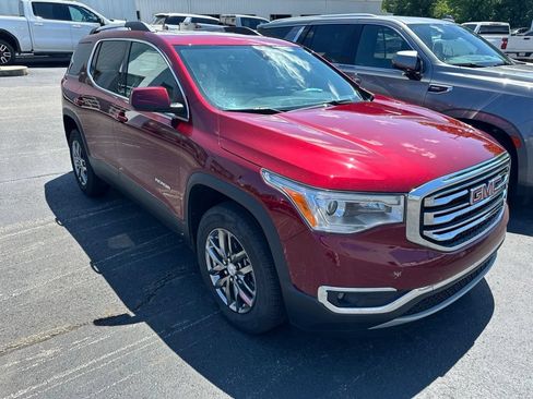 Used 2017 GMC Acadia SLT AWD/4WD image 3