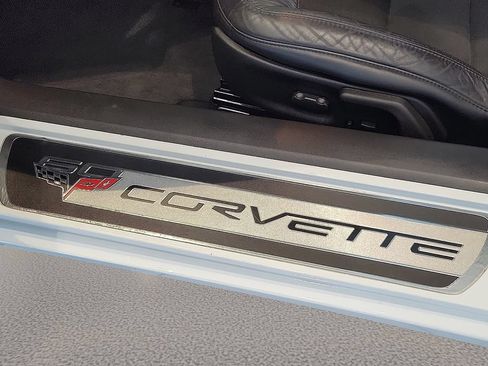 Used 2013 Chevrolet Corvette Grand Sport w/ 3LT Preferred Equipment Group RWD image 8