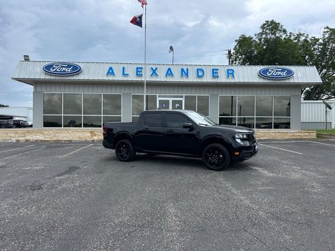Used 2025 Ford Maverick XLT w/ Black Appearance Package AWD/4WD image 1