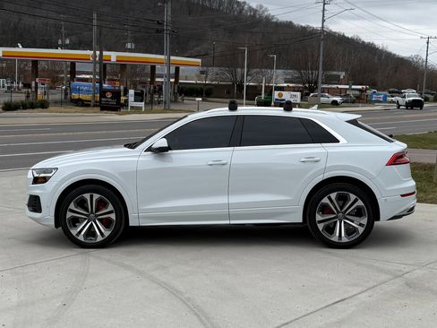 Used 2019 Audi Q8 Premium Plus w/ Premium Plus image 8