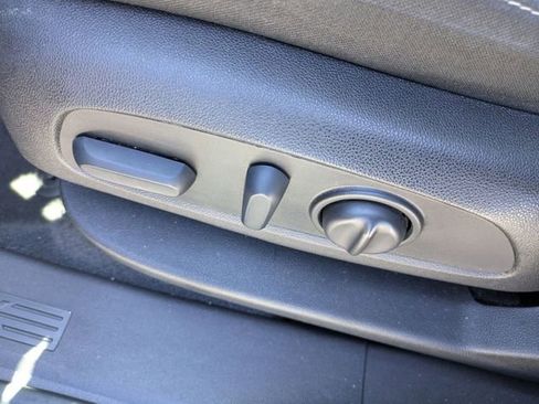 Used 2022 Chevrolet Equinox LT image 12