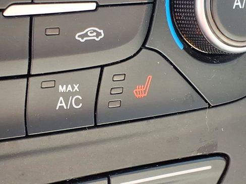 Used 2019 Ford Escape SE FWD image 10