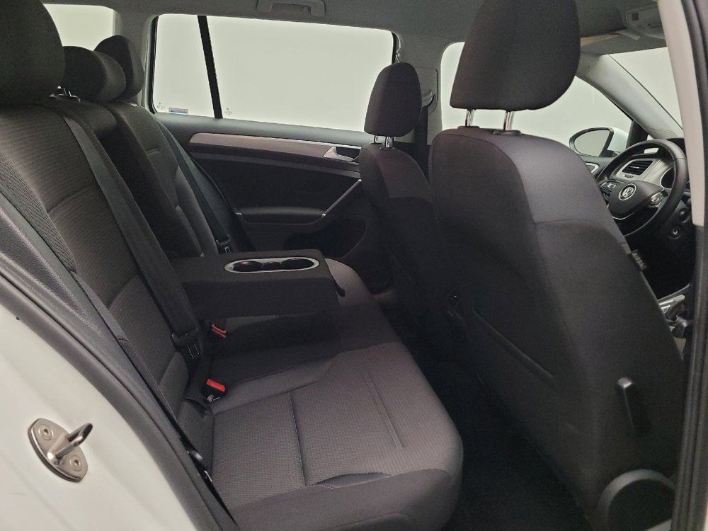 Used 2017 Volkswagen Golf S FWD image 19