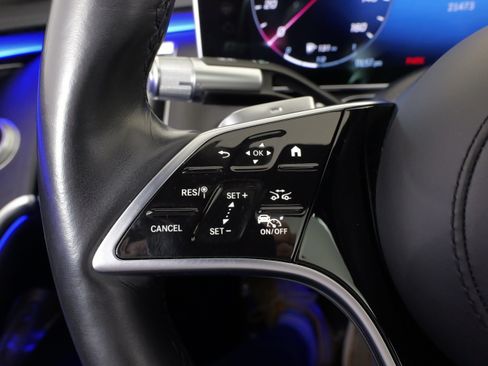 Used 2022 Mercedes-Benz S 500 4MATIC w/ AMG Line Package image 41