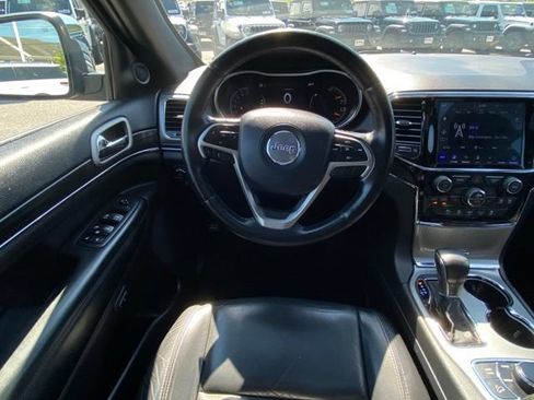 Used 2020 Jeep Grand Cherokee Limited AWD/4WD image 26