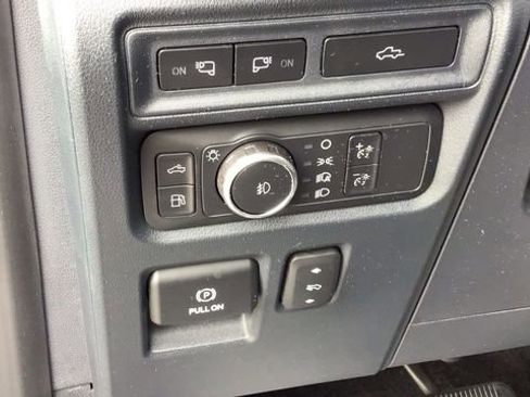 Certified 2022 Ford F150 Lariat w/ Max Trailer Tow Package image 18