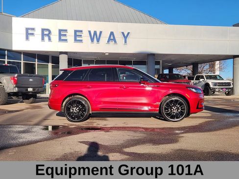 Used 2024 Lincoln Corsair AWD w/ Equipment Group 101A image 3