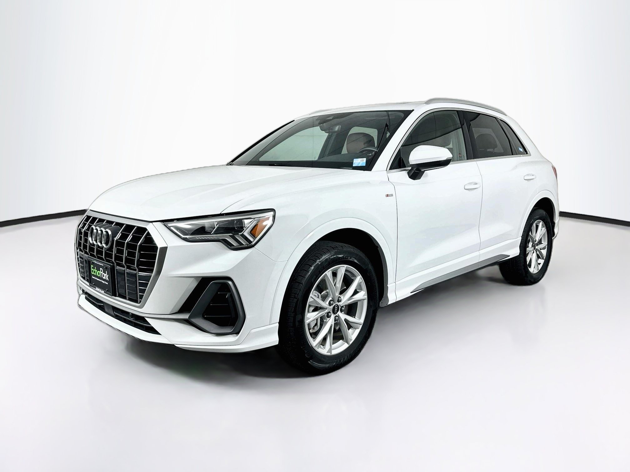 Used 2024 Audi Q3 2.0T Premium AWD/4WD image 3