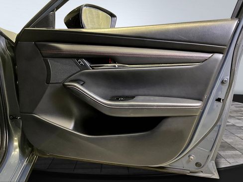 Used 2024 MAZDA MAZDA3 s image 27