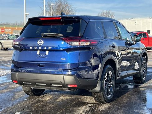 New 2026 Nissan Rogue SV image 6