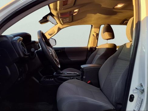 Used 2022 Toyota Tacoma SR5 image 21