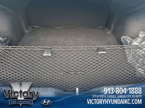 Used 2025 Hyundai Elantra SE FWD image 21