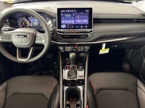New 2026 Jeep Compass Latitude AWD/4WD image 32