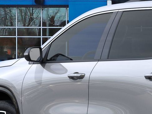 New 2026 Chevrolet Traverse High Country w/ LPO, Floor Liner Package AWD/4WD image 36