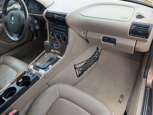 Used 2002 BMW Z3 2.5i RWD image 5