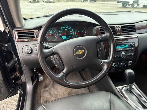 Used 2013 Chevrolet Impala LTZ image 13